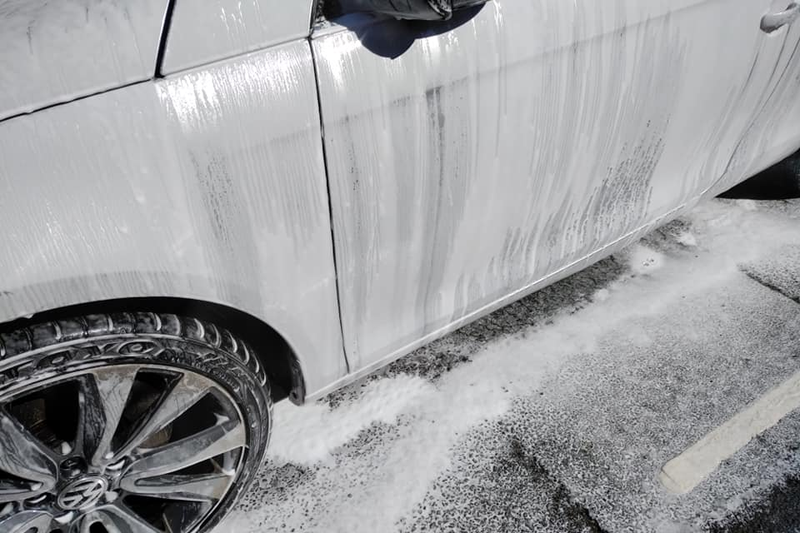 Illustration for article titled Very quick exterior wash of VW EosĀ
